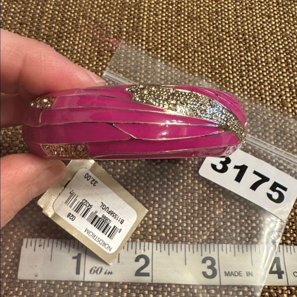 3175-NWT $32 Nordstrom‎ Enamel Bracelet